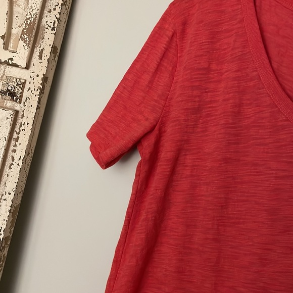 NWOT • 2 BP X CLAUDIA SULEWSKI U-Neck Tee - Picture 8 of 8